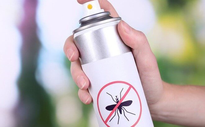 Cách phòng chống muỗi đốt bằng bình xịt muỗi