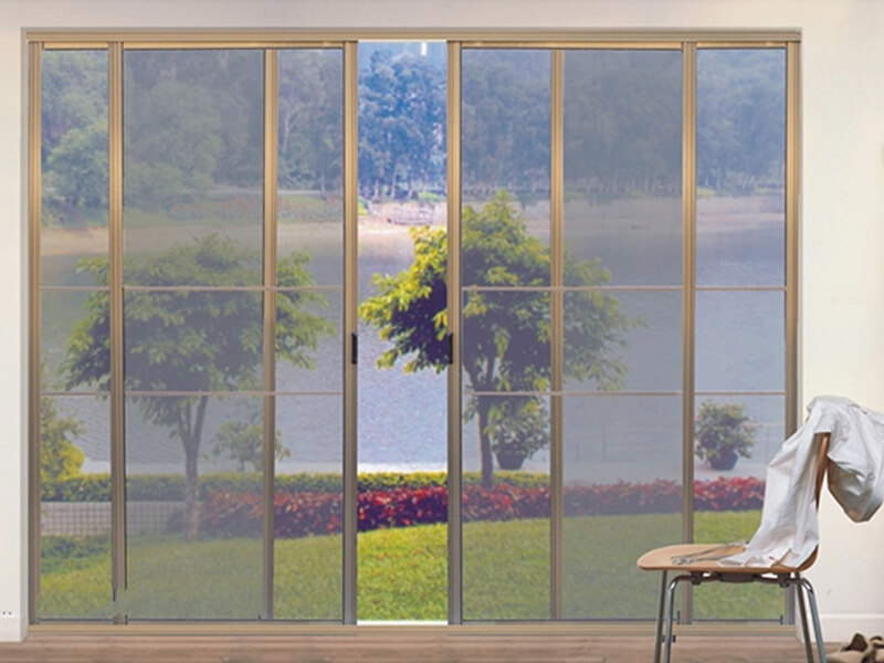 Lưới chống muỗi cửa sổ giúp bạn hòa nhập với thiên nhiên.
